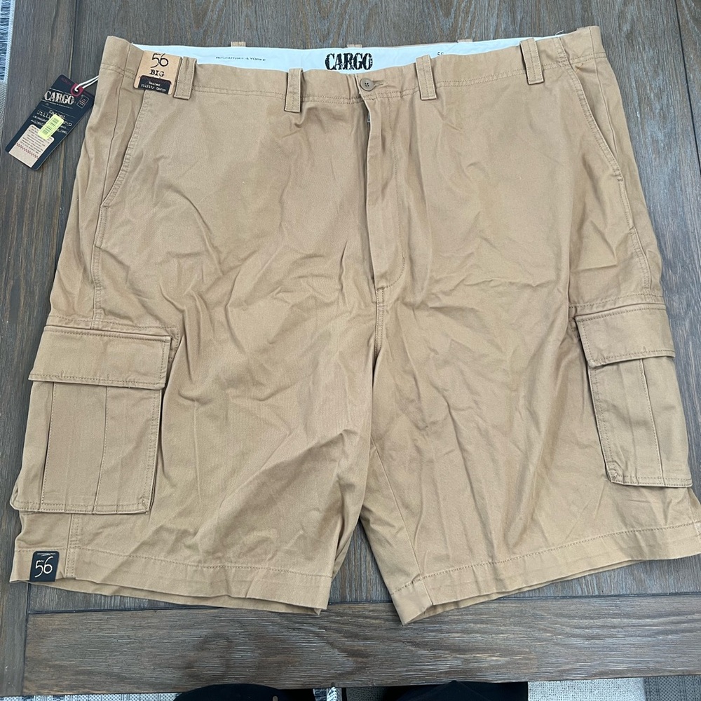 Cargo Tan Cargo Shorts with Relaxed Fit